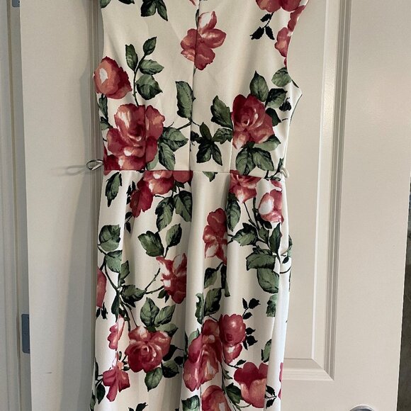 Floral sleeveless dress - Picture 4 of 4